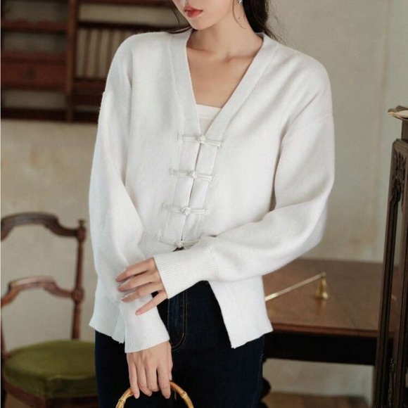 white button sweater chunky knit thick cardigan - Picture 6 of 9